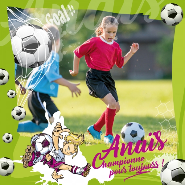 Poster footballeuse en herbe personnalisable